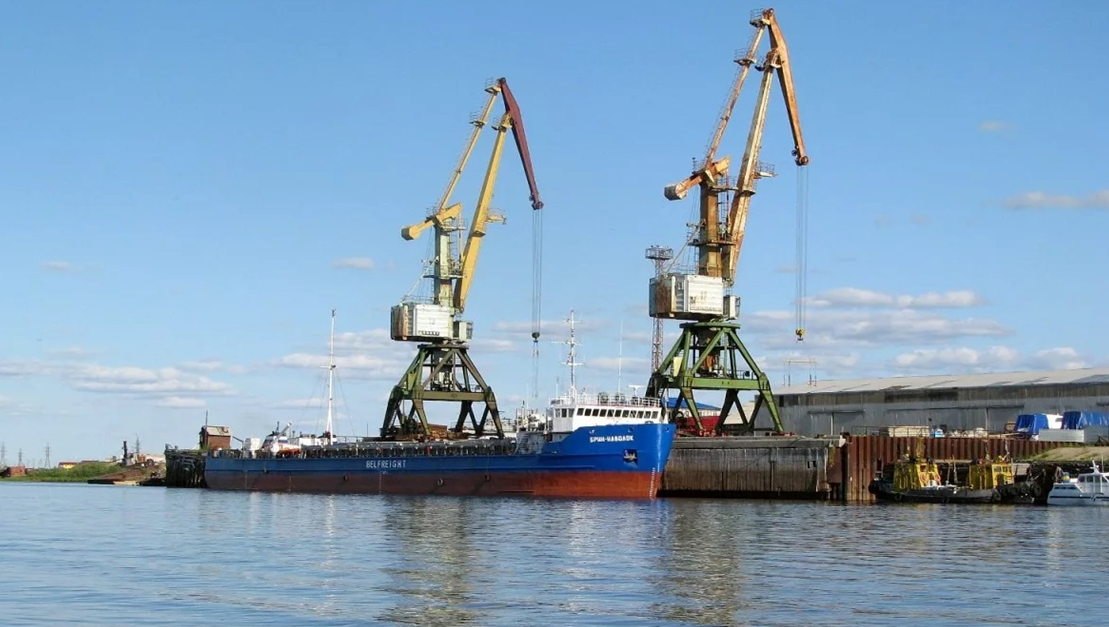 Реконструкция речного грузового порта